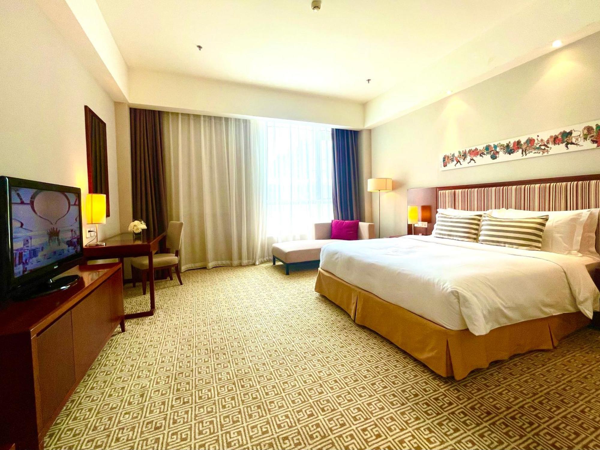 Отель Mercure Beijing Downtown Экстерьер фото