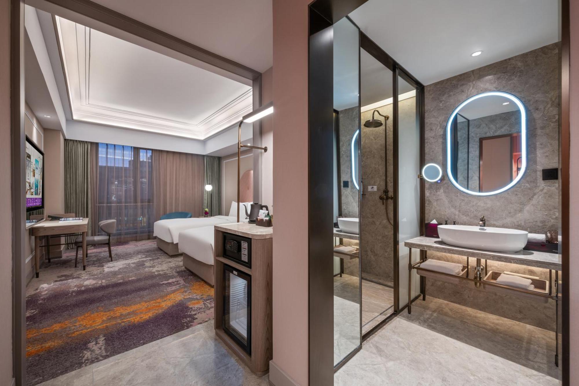 Отель Mercure Beijing Downtown Экстерьер фото